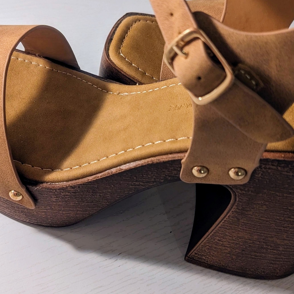 NWOT 7 Mocha Brown Square Toe Heeled Sandals - Picture 4 of 6